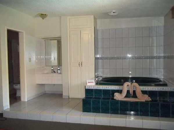 Del Mar Inn Playas ティファナ エクステリア 写真